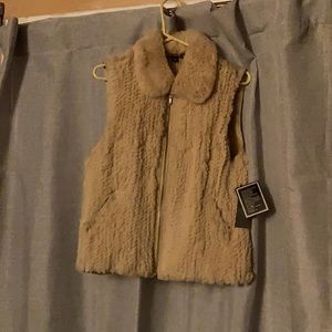 NWT Beige Faux Fur Vest Size Medium